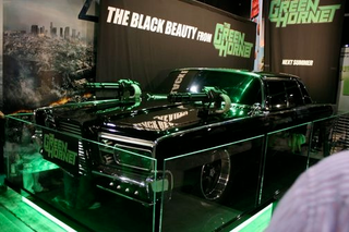 Illustration for article titled Green Hornet's Black Beauty Drops Cloth At Comic Con